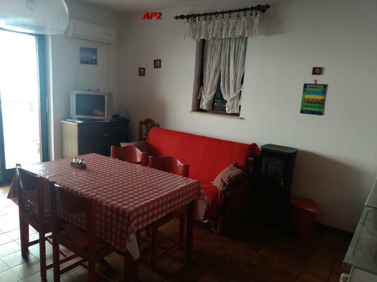Apartments Sudic ニヴィーチェ エクステリア 写真