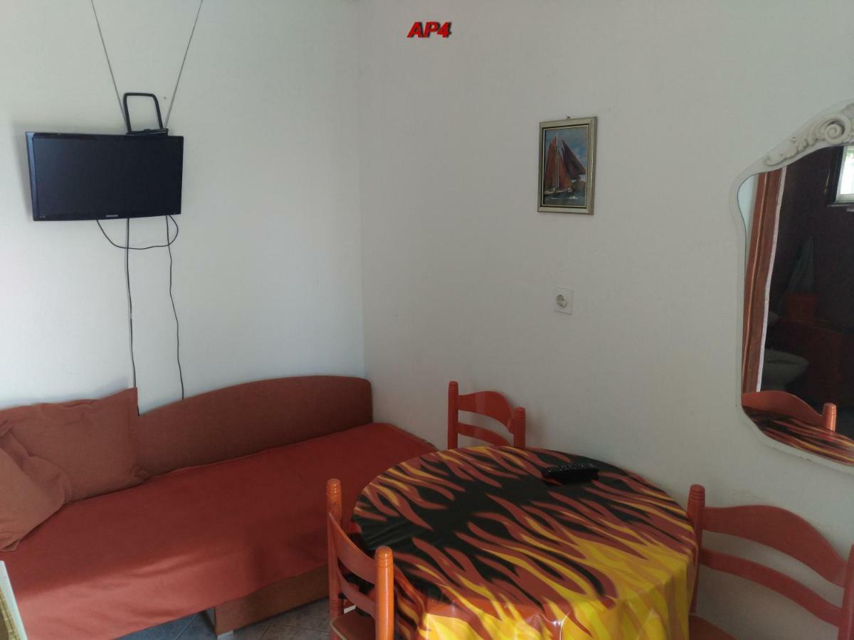Apartments Sudic ニヴィーチェ エクステリア 写真