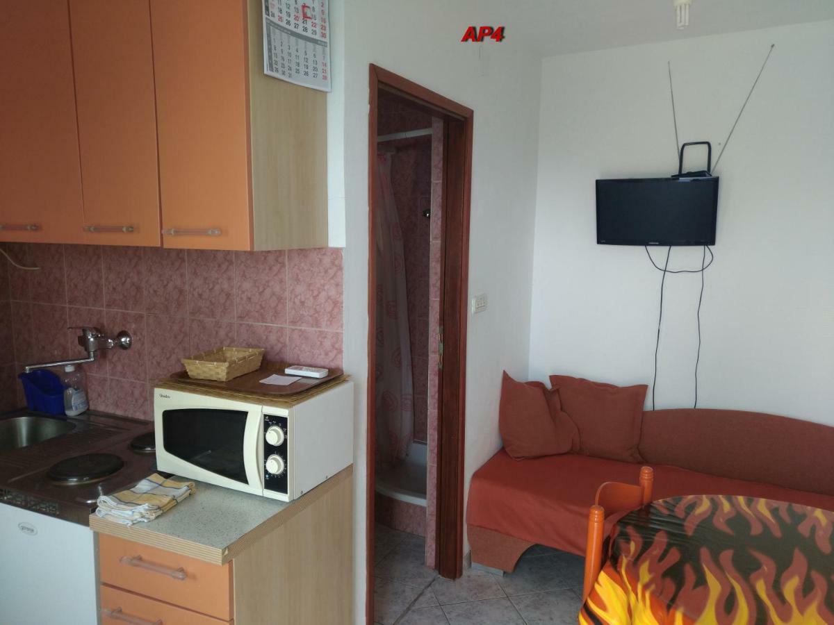 Apartments Sudic ニヴィーチェ エクステリア 写真